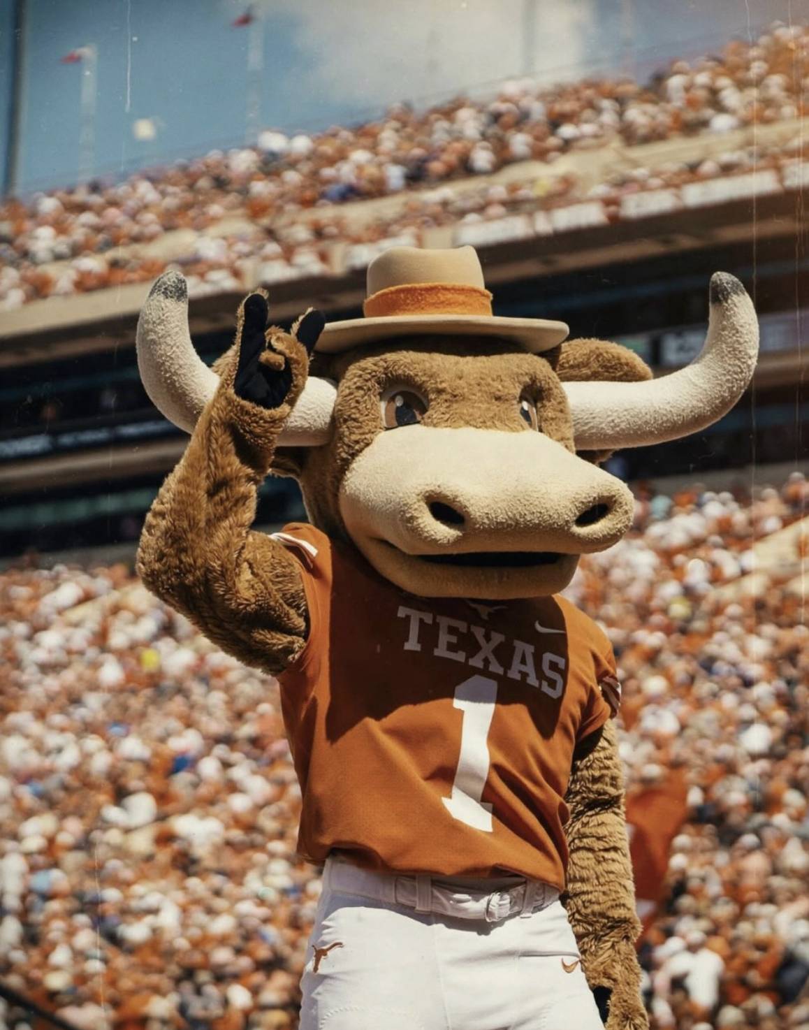HORNS UP AT THE HOLE -  UT x Oklahoma Red River Rivalry Watch Party
